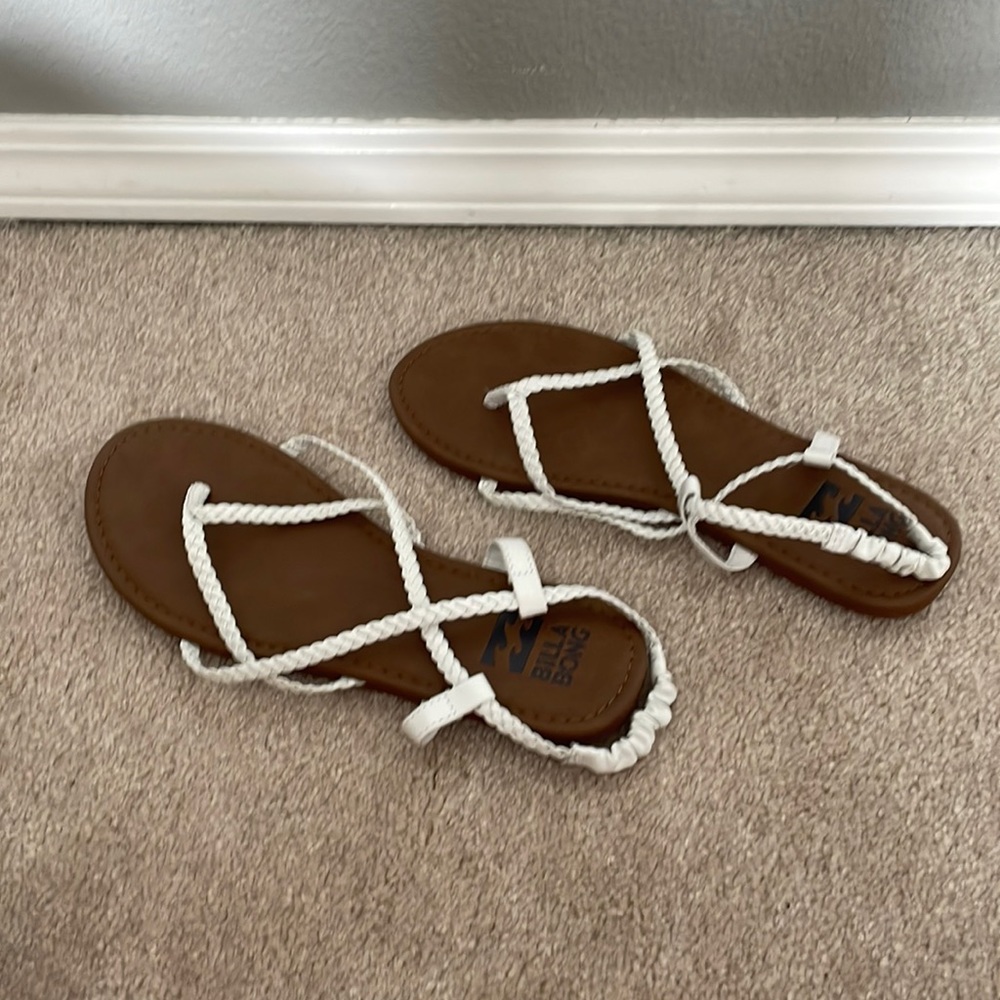 NEW Billabong Sandals